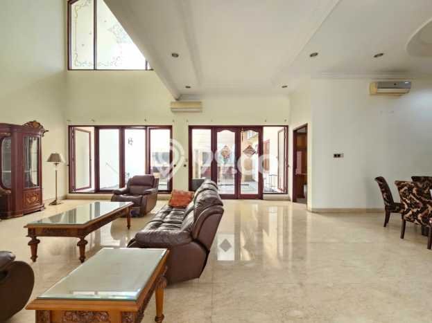 Jual Rumah Mewah Megah Dengan View Cantik di Gading Serpong, Tangerang Jual Rumah Mewah Megah Dengan View Cantik di Gading Serpong, Tangerang