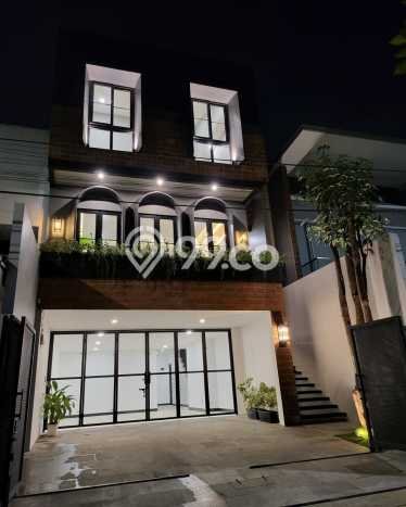 Rumah 3 Kamar Lokasi Nyaman di Pondok Indah, Jakarta Selatan Rumah 3 Kamar Lokasi Nyaman di Pondok Indah, Jakarta Selatan