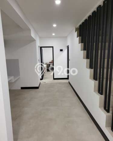 Rumah 3 Kamar Lokasi Nyaman di Pondok Indah, Jakarta Selatan Rumah 3 Kamar Lokasi Nyaman di Pondok Indah, Jakarta Selatan