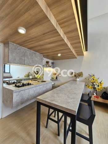 Jual Rumah Eksklusif 2 KT di BSD City, Tangerang Jual Rumah Eksklusif 2 KT di BSD City, Tangerang
