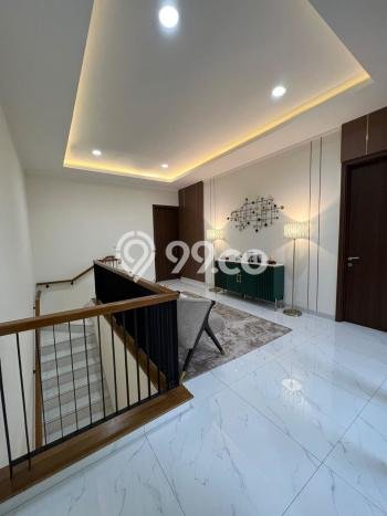 Ready to Use! Luxury House LT 200m2 Desain Elegan di Suvarna Sutera Ready to Use! Luxury House LT 200m2 Desain Elegan di Suvarna Sutera