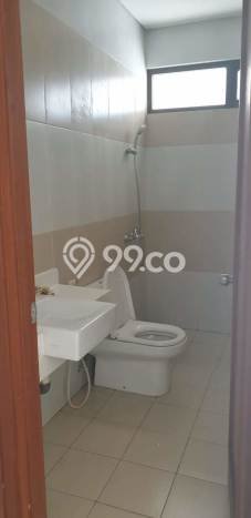 Jual Rumah Luas Megah Dengan View Eksklusif di Alam Sutera, Tangerang Jual Rumah Luas Megah Dengan View Eksklusif di Alam Sutera, Tangerang