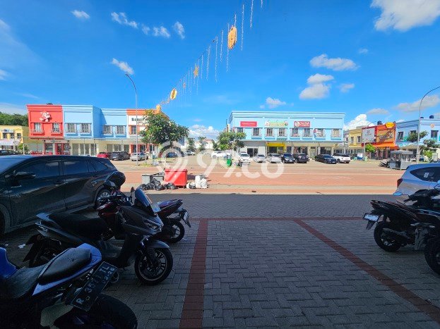 LOKASI STRATEGIS! Ruko di Gading Serpong, Luas 81m², Area Komersial, Mainroad LOKASI STRATEGIS! Ruko di Gading Serpong, Luas 81m², Area Komersial, Mainroad