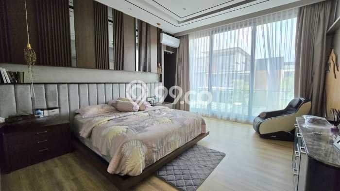 Rumah Elit Modern Siap Huni di BSD Tangerang Rumah Elit Modern Siap Huni di BSD Tangerang