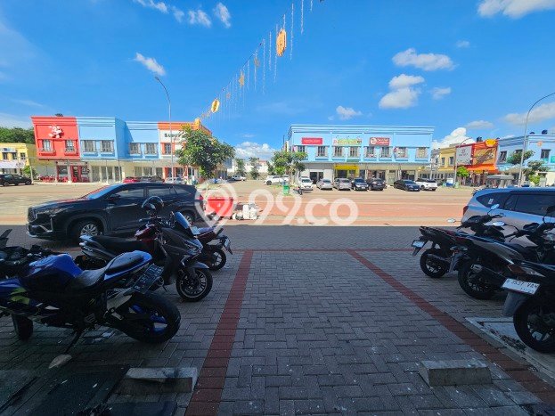LOKASI STRATEGIS! Ruko di Gading Serpong, Luas 81m², Area Komersial, Mainroad LOKASI STRATEGIS! Ruko di Gading Serpong, Luas 81m², Area Komersial, Mainroad