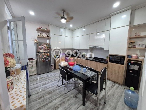 Dijual Rumah Luas Megah Dengan View Cantik di Gading Serpong, Tangerang Dijual Rumah Luas Megah Dengan View Cantik di Gading Serpong, Tangerang