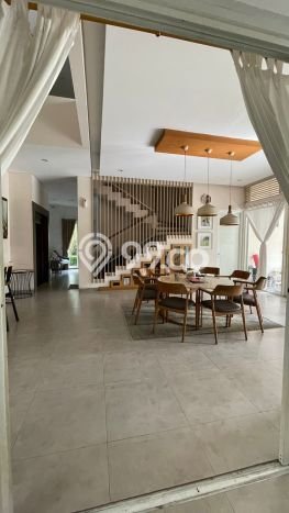 Jual Rumah Mewah Megah Dengan View Cantik di BSD, Tangerang Jual Rumah Mewah Megah Dengan View Cantik di BSD, Tangerang