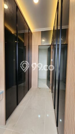 Jual Murah Rumah dengan Luas Tanah 128m² dan Luas Bangunan 158m² di Area Gading Serpong, Tangerang Jual Murah Rumah dengan Luas Tanah 128m² dan Luas Bangunan 158m² di Area Gading Serpong, Tangerang