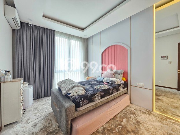 Rumah Elit Modern Siap Huni di BSD City Tangerang Rumah Elit Modern Siap Huni di BSD City Tangerang