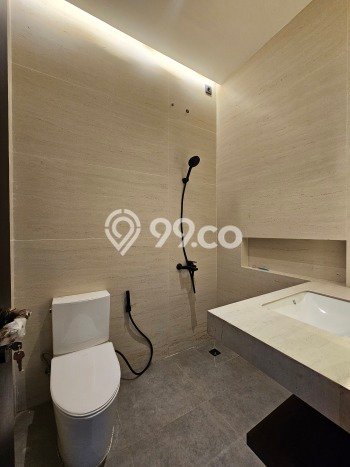 For Sale! Luxury House LT 160m2 Desain Elegan di Alam Sutera For Sale! Luxury House LT 160m2 Desain Elegan di Alam Sutera