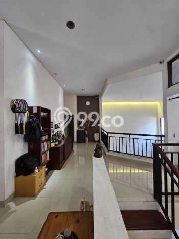 Best Deal Hunian Premium Ideal dan Luas di Karawaci, Tangerang Best Deal Hunian Premium Ideal dan Luas di Karawaci, Tangerang
