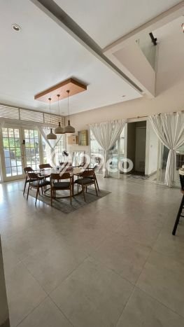 Jual Rumah Mewah Megah Dengan View Cantik di BSD, Tangerang Jual Rumah Mewah Megah Dengan View Cantik di BSD, Tangerang