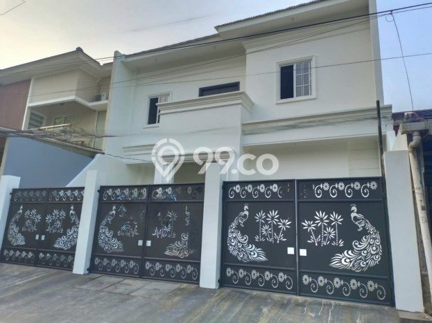 Rumah EXCLUSIVE area Serpong Villa Melati Mas, Tangerang Selatan, Luas 135m² Bangunan 230m² KESEMPATAN TERBATAS! Rumah EXCLUSIVE area Serpong Villa Melati Mas, Tangerang Selatan, Luas 135m² Bangunan 230m² KESEMPATAN TERBATAS!