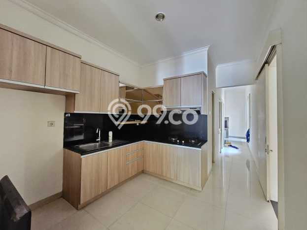 Rumah Strategis di Gading Serpong, Tangerang, LT 250m² Bangunan 230m² - HARGA NEGO! Rumah Strategis di Gading Serpong, Tangerang, LT 250m² Bangunan 230m² - HARGA NEGO!