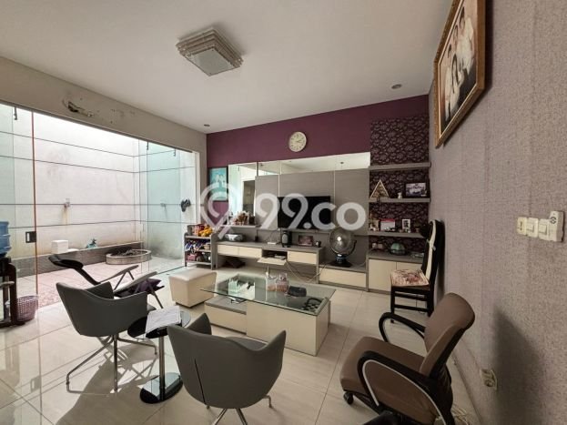 Jual Rumah Luas Megah Dengan View Eksklusif di Citraland, Surabaya Jual Rumah Luas Megah Dengan View Eksklusif di Citraland, Surabaya