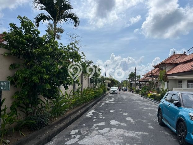Dijual Rumah Luas Elegan Dengan View Eksklusif di Benoa, Badung Dijual Rumah Luas Elegan Dengan View Eksklusif di Benoa, Badung