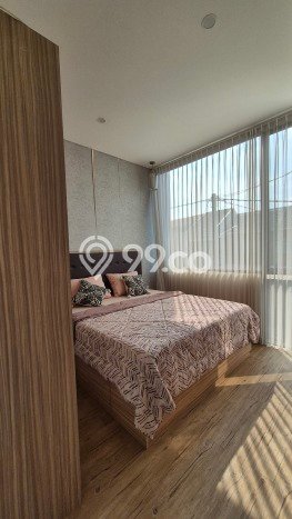 Rumah Luas Asri 3 KT Siap Pakai di Bintaro Tangerang Selatan Rumah Luas Asri 3 KT Siap Pakai di Bintaro Tangerang Selatan