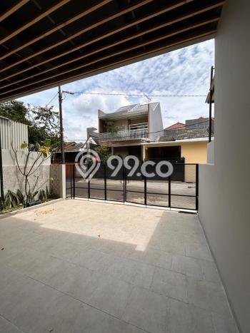 For Sale Hunian Rumah Terawat 3 Kamar di BSD Nusaloka, Tangerang For Sale Hunian Rumah Terawat 3 Kamar di BSD Nusaloka, Tangerang