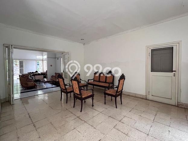 Hot Offer Hunian Mewah Ideal dan Luas di Menteng, Jakarta Pusat Hot Offer Hunian Mewah Ideal dan Luas di Menteng, Jakarta Pusat