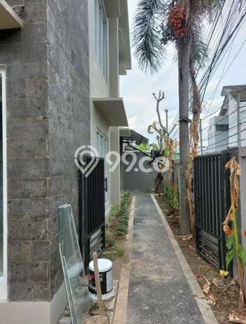 Rumah Kontrakan Denpasar LT 160m2 LB 135m2 Area Renon Rumah Kontrakan Denpasar LT 160m2 LB 135m2 Area Renon