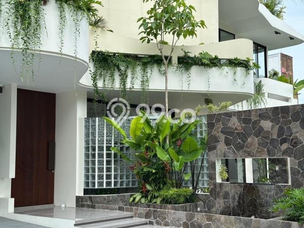 Dijual Vila Kawasan Kuta, Area 315m2m², Area tenang untuk Anda Dijual Vila Kawasan Kuta, Area 315m2m², Area tenang untuk Anda