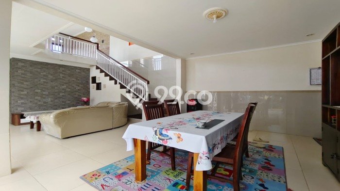 Disewakan! Rumah 2 Kamar Tidur &
3 Kamar Mandi di Nusa Dua, Badung Disewakan! Rumah 2 Kamar Tidur &
3 Kamar Mandi di Nusa Dua, Badung