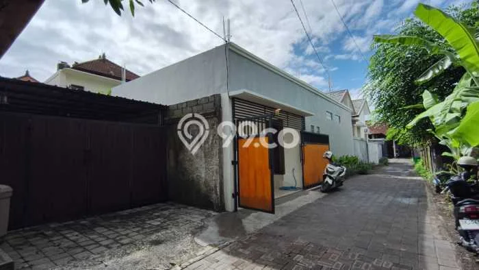 Disewakan! Rumah 2 Kamar Tidur &
2 Kamar Mandi di Sanur, Denpasar Disewakan! Rumah 2 Kamar Tidur &
2 Kamar Mandi di Sanur, Denpasar