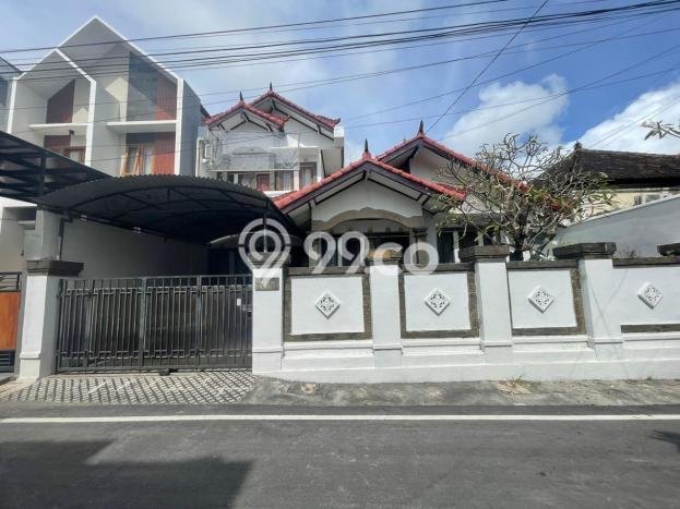 Hunian Impian Modern! Rumah 2 Lantai area Jimbaran, Badung, LT 150m2m² LB 145m2m² Hunian Impian Modern! Rumah 2 Lantai area Jimbaran, Badung, LT 150m2m² LB 145m2m²
