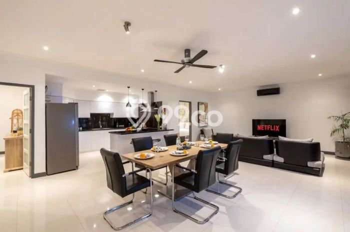 Vila Kawasan , Ukuran 200m2m², Ideal untuk hunian keluarga Vila Kawasan , Ukuran 200m2m², Ideal untuk hunian keluarga