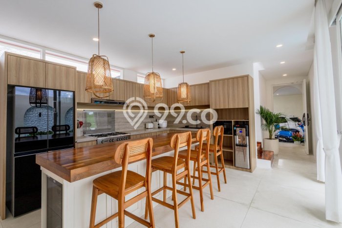 PELUANG INVESTASI! Vila Kawasan , Area 200m2m², Potensi Bagus PELUANG INVESTASI! Vila Kawasan , Area 200m2m², Potensi Bagus