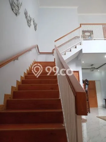 Jual Rumah Mewah Megah Dengan View Eksklusif di Pulogebang, Jakarta Timur Jual Rumah Mewah Megah Dengan View Eksklusif di Pulogebang, Jakarta Timur