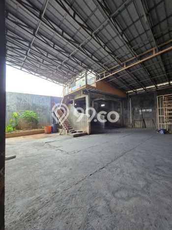Komersial Dijual di Cibitung Bekasi dengan Luas Bangunan 240m2 Komersial Dijual di Cibitung Bekasi dengan Luas Bangunan 240m2