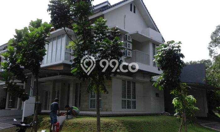 Hunian Mewah LB 200m2 Siap Huni Desain Elegan di Bintaro, Tangerang Selatan Hunian Mewah LB 200m2 Siap Huni Desain Elegan di Bintaro, Tangerang Selatan