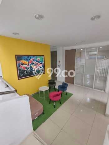 Unit Kantor Dijual di Jakarta Selatan LT 330m2 & LB 993m2 Unit Kantor Dijual di Jakarta Selatan LT 330m2 & LB 993m2