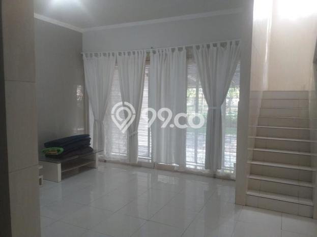 Hunian Mewah LB 200m2 Siap Huni Desain Elegan di Bintaro, Tangerang Selatan Hunian Mewah LB 200m2 Siap Huni Desain Elegan di Bintaro, Tangerang Selatan