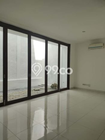 Rumah Mewah LB 134m2 Siap Huni Desain Elegan di Sektor 8 - Bintaro, Tangerang Selatan Rumah Mewah LB 134m2 Siap Huni Desain Elegan di Sektor 8 - Bintaro, Tangerang Selatan