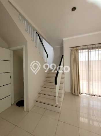 Rumah Nyaman dengan 4 Kamar Tidur dan 3 Kamar Mandi di Area Sektor 9-Bintaro, Tangerang Selatan Rumah Nyaman dengan 4 Kamar Tidur dan 3 Kamar Mandi di Area Sektor 9-Bintaro, Tangerang Selatan