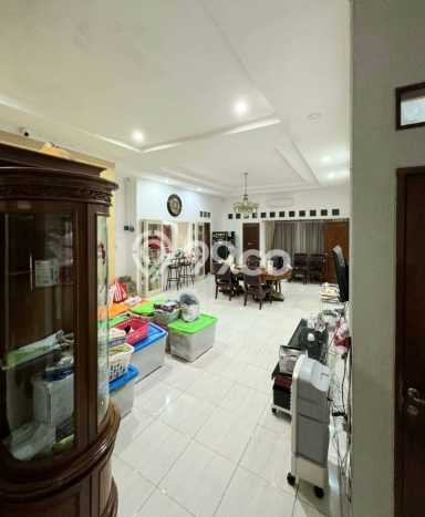 Dijual Rumah Premium dengan Fasilitas Sekitar Komplit di Kemang, Jakarta Selatan Dijual Rumah Premium dengan Fasilitas Sekitar Komplit di Kemang, Jakarta Selatan