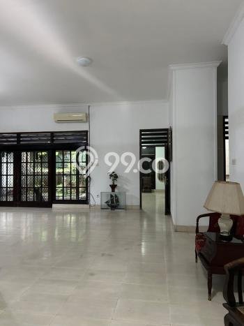 Siap Huni Rumah Mewah 4 Kamar di Kebayoran Baru Dekat ke Mana Saja Siap Huni Rumah Mewah 4 Kamar di Kebayoran Baru Dekat ke Mana Saja