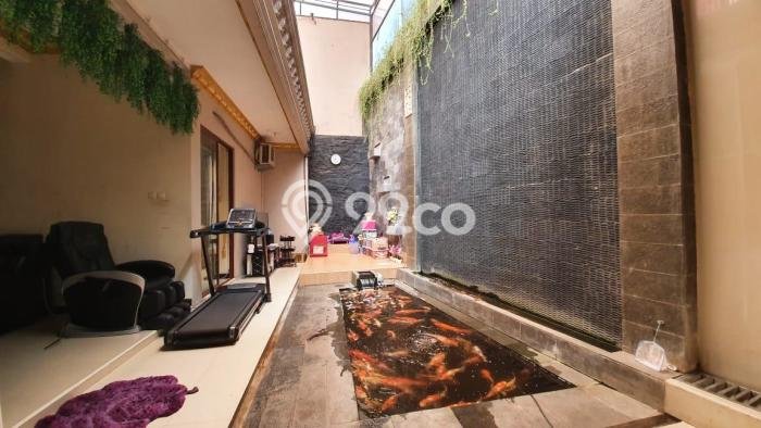 Hunian Mewah Dijual LT 375m2 di Ciracas, Jakarta Timur Hunian Mewah Dijual LT 375m2 di Ciracas, Jakarta Timur