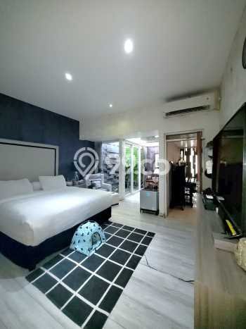 Hunian Mewah LB 250m2 Siap Pakai Desain Elegan di Sektor 9-Bintaro, Tangerang Selatan Hunian Mewah LB 250m2 Siap Pakai Desain Elegan di Sektor 9-Bintaro, Tangerang Selatan