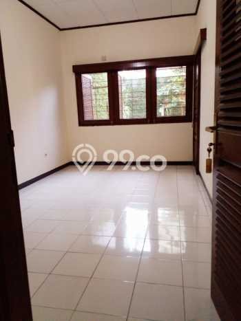Rumah Elit Modern Siap Huni di Sektor 1 - Bintaro Jakarta Selatan Rumah Elit Modern Siap Huni di Sektor 1 - Bintaro Jakarta Selatan