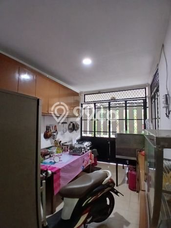 Rumah Mewah LB 199m2 Siap Huni Desain Elegan di Bintaro, Tangerang Selatan Rumah Mewah LB 199m2 Siap Huni Desain Elegan di Bintaro, Tangerang Selatan