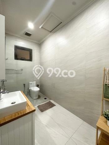 Rumah Mewah LB 460m2 Siap Pakai Desain Elegan di Bintaro, Tangerang Selatan Rumah Mewah LB 460m2 Siap Pakai Desain Elegan di Bintaro, Tangerang Selatan