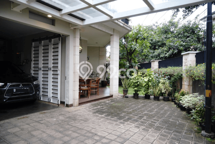 Hunian Eksklusif Dijual LT 313m2 di Kebayoran Lama, Jakarta Selatan Hunian Eksklusif Dijual LT 313m2 di Kebayoran Lama, Jakarta Selatan