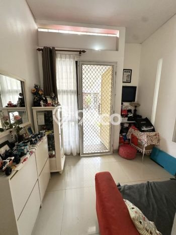 Rumah Modern Cantik 4 KT Bisa Langsung Pindah di Ciputat Rumah Modern Cantik 4 KT Bisa Langsung Pindah di Ciputat