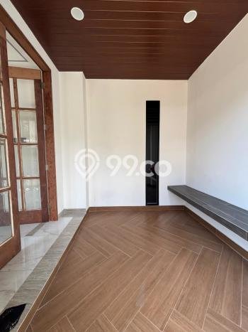Rumah Elit Modern Tanpa Renovasi di Bintaro Tangerang Selatan Rumah Elit Modern Tanpa Renovasi di Bintaro Tangerang Selatan