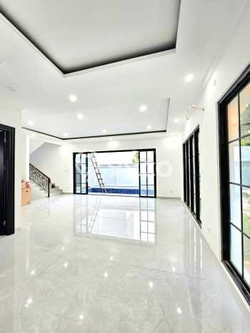 Ready to Use! Premium House LT 229m2 Desain Elegan di Bintaro Ready to Use! Premium House LT 229m2 Desain Elegan di Bintaro