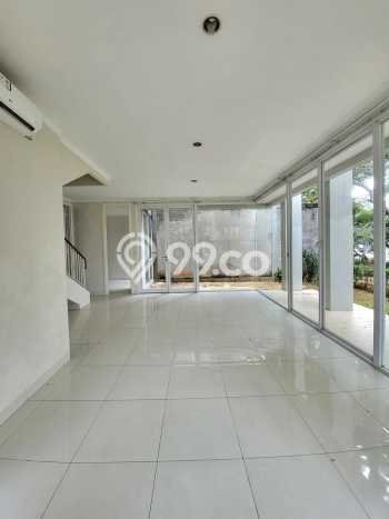 Rumah Elit LB 150m2 Siap Huni Desain Elegan di Bintaro, Tangerang Selatan Rumah Elit LB 150m2 Siap Huni Desain Elegan di Bintaro, Tangerang Selatan