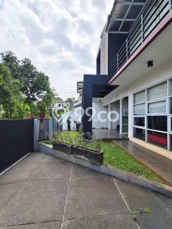 Hunian Super Mewah dengan Akses Paling Strategis di Bintaro, Tangerang Selatan Hunian Super Mewah dengan Akses Paling Strategis di Bintaro, Tangerang Selatan
